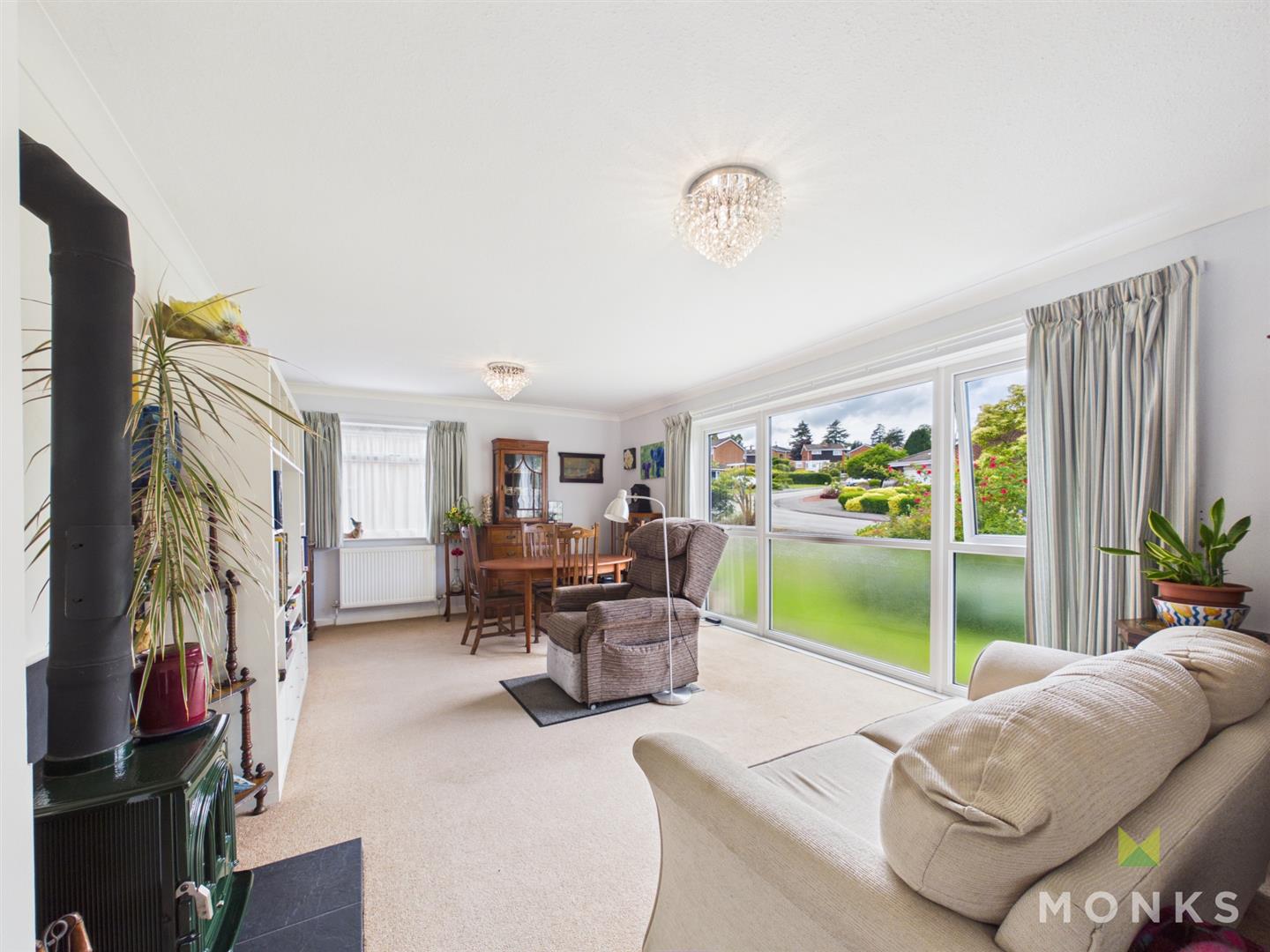 1 Llanforda Rise, Oswestry, SY11 1SY For Sale